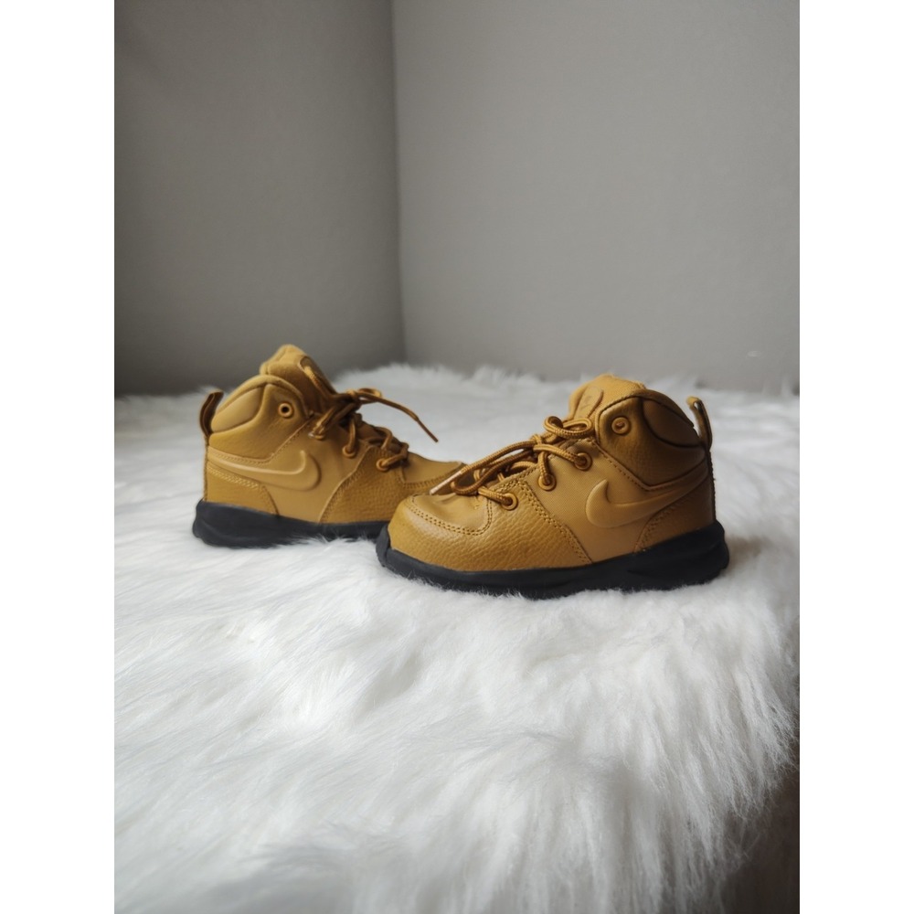 Nike Kids Tan/Black High-Top Boots